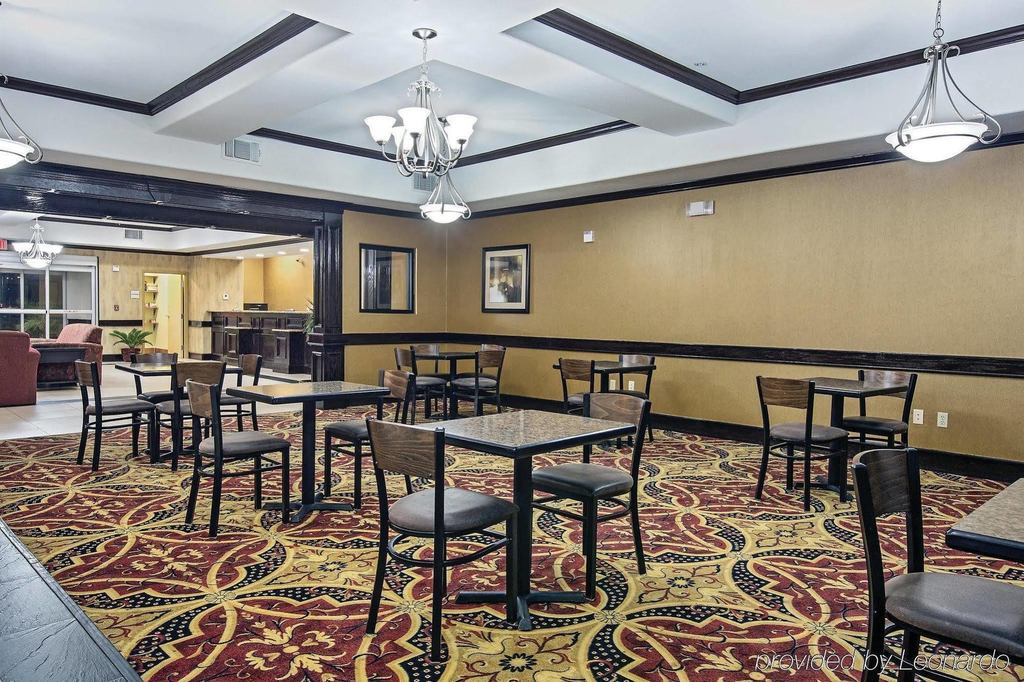 La Quinta Inn And Suites Joshua 외부 사진